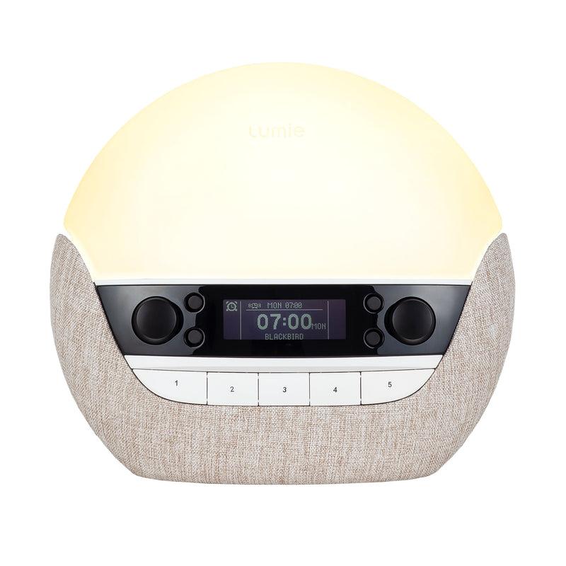Lumie Bodyclock Luxe 700FM lysvækkeur med stofbeklædt front og display